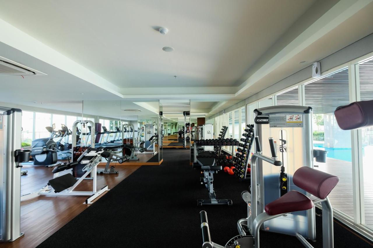 Brand New Studio Apartment At Menteng Park By Travelio Giacarta Esterno foto