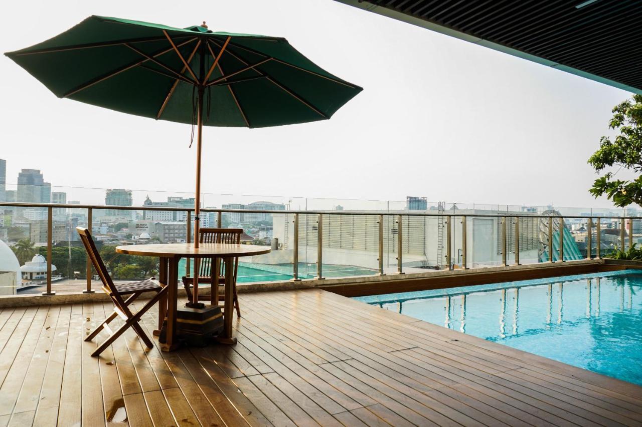 Brand New Studio Apartment At Menteng Park By Travelio Giacarta Esterno foto
